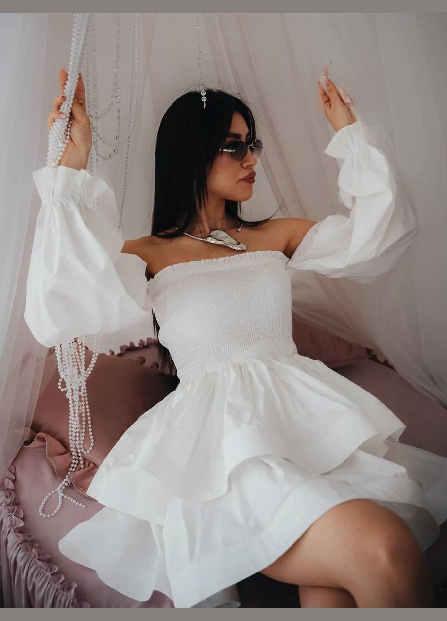 Білий святковий жіноча міні-сукня з відкритими плечима, об'ємними рукавами та пишною спідницею з відкритими плечима MonCher