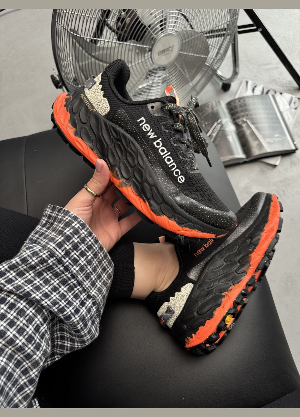 Кроссовки женские New Balance Fresh Foam X More Trail v3 Black Orange | Нью Беланс Фреш Фоам черные No Brand чёрные демисезоны (338793313)