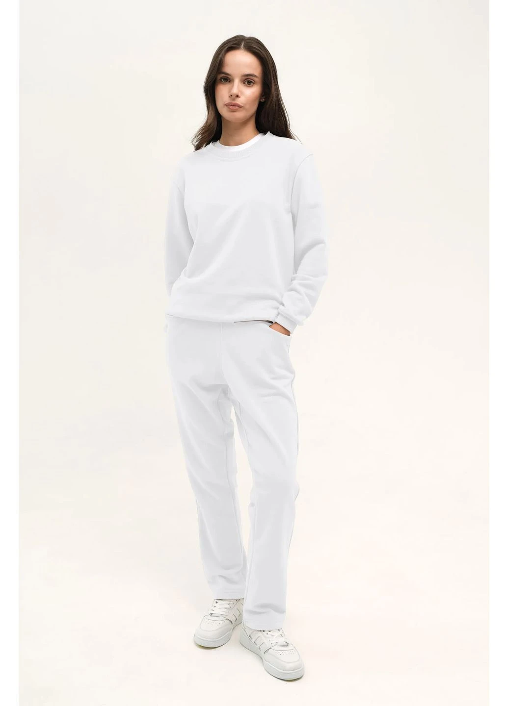 Костюм женский свитшот + брюки прямые White Taboo clothing company (388471276)