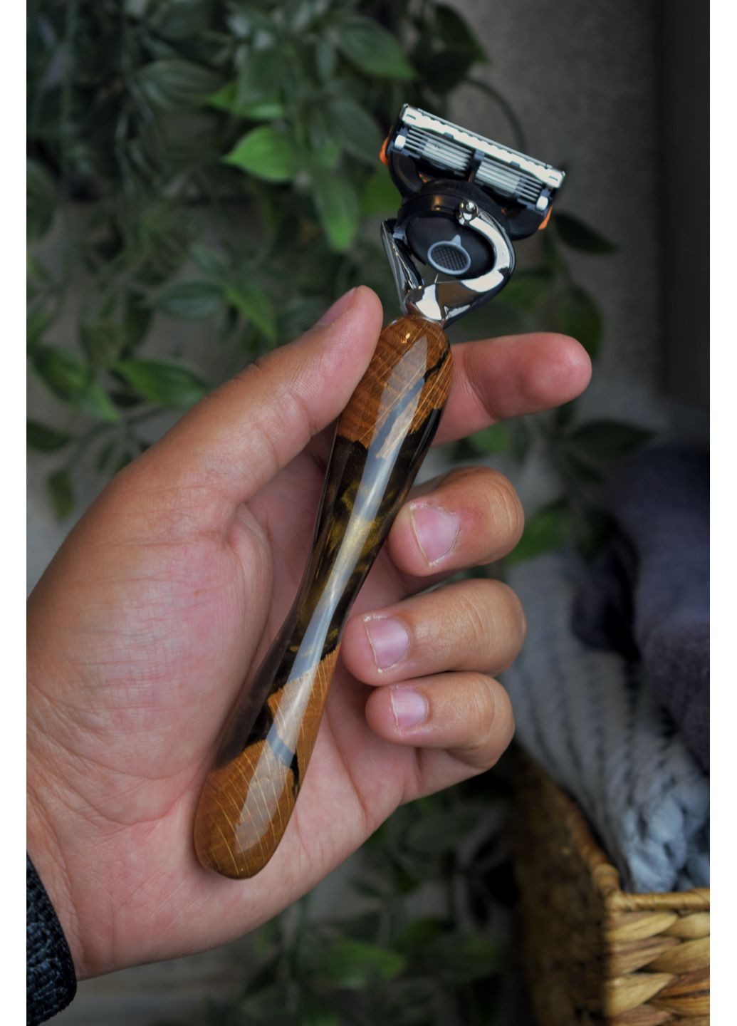 Набор подарочный Станок для бритья Золотой перламутр Коробка со смолой EpoxyWood Ukraine Округла (360898029)