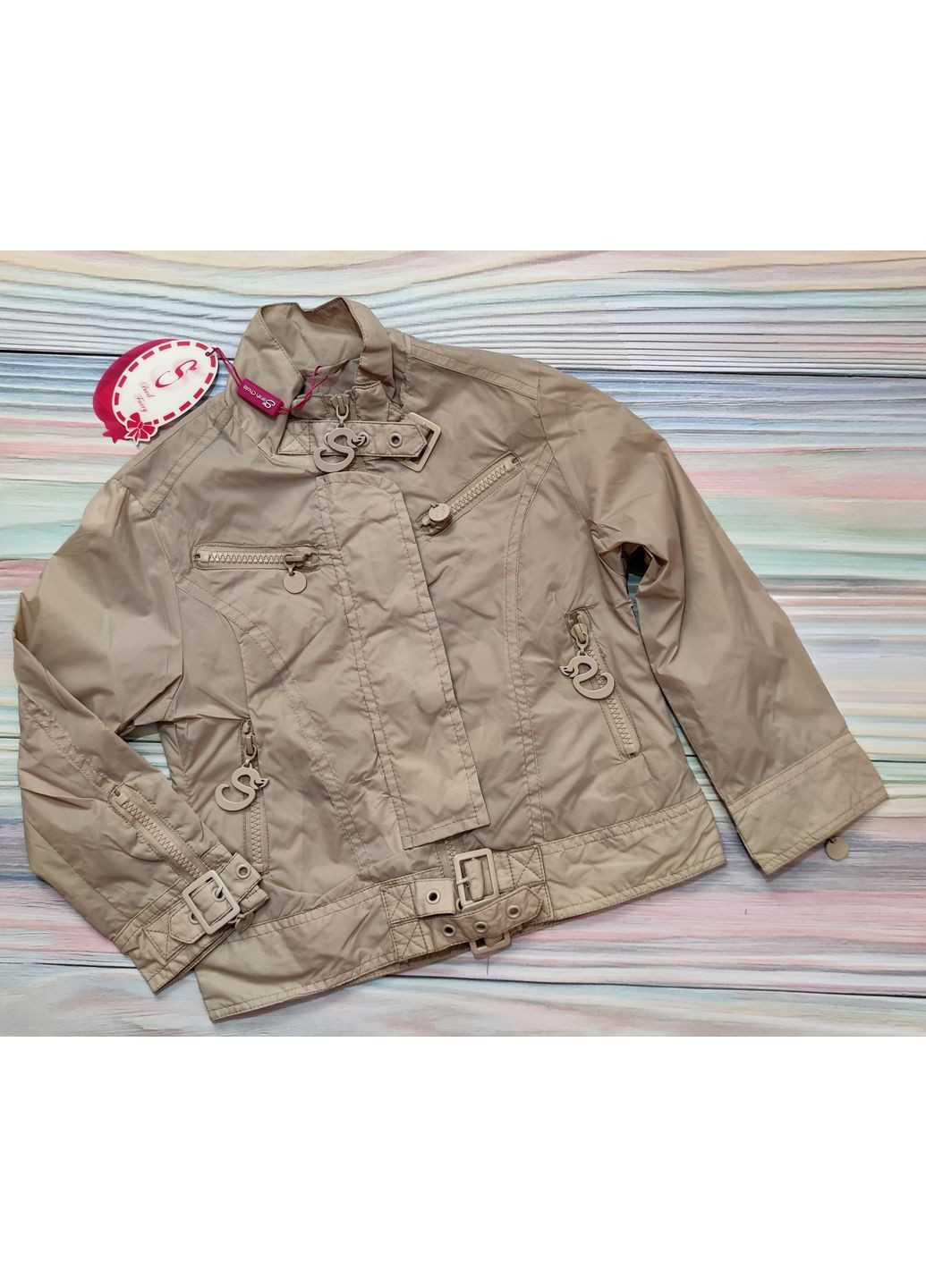 Бежева демісезонна вітровка Sarah Chole