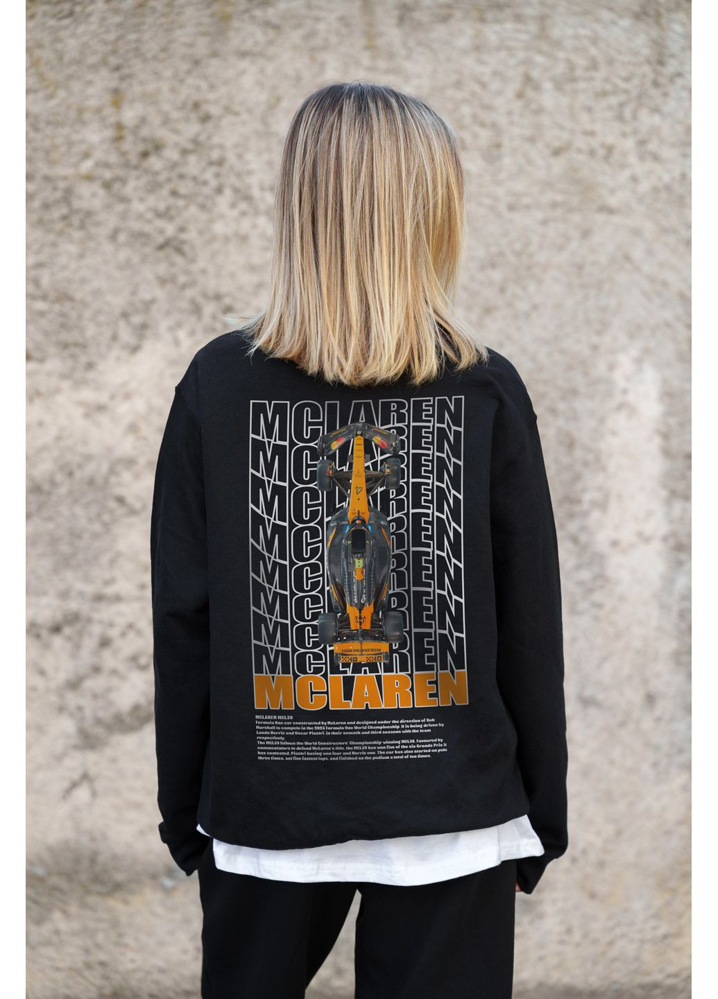 Чорний жіночий утеплений оверсайз світшот на флісі з принтом mclaren Without однотонний без декору (361680384)