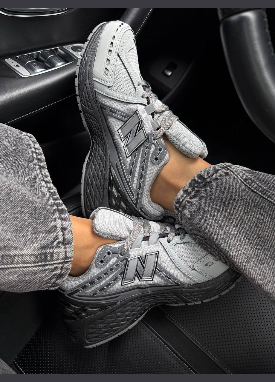 Черно-белые кроссовки Vakko