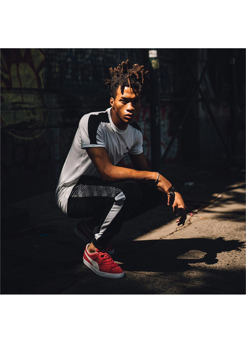 Червоні кеди suede classic xxi trainers Puma