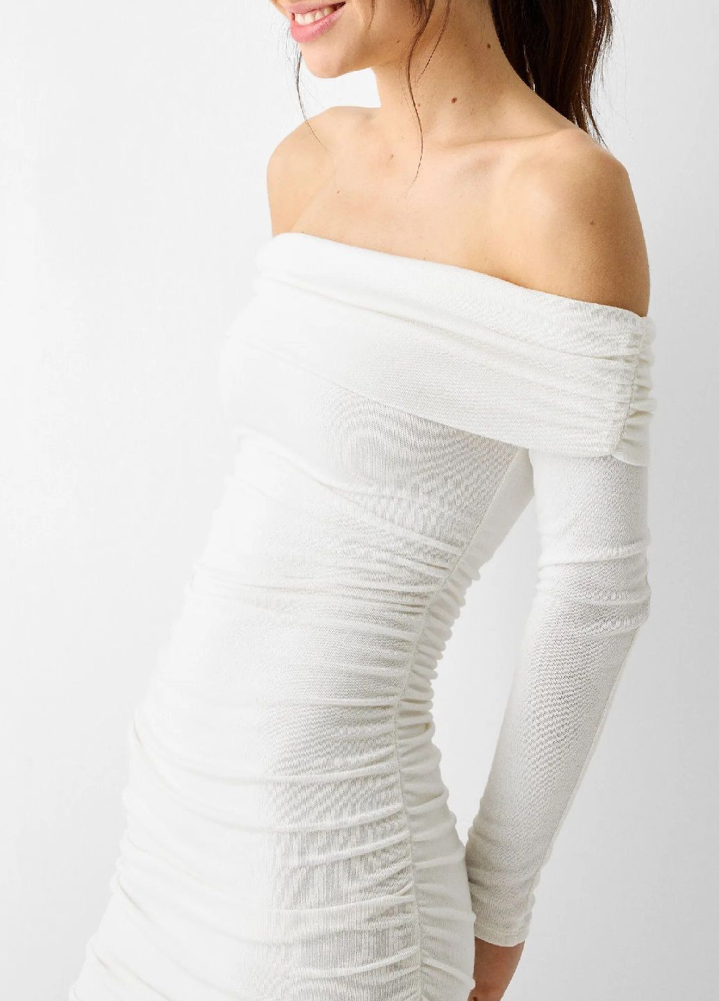 Белое кэжуал платье Bershka однотонное