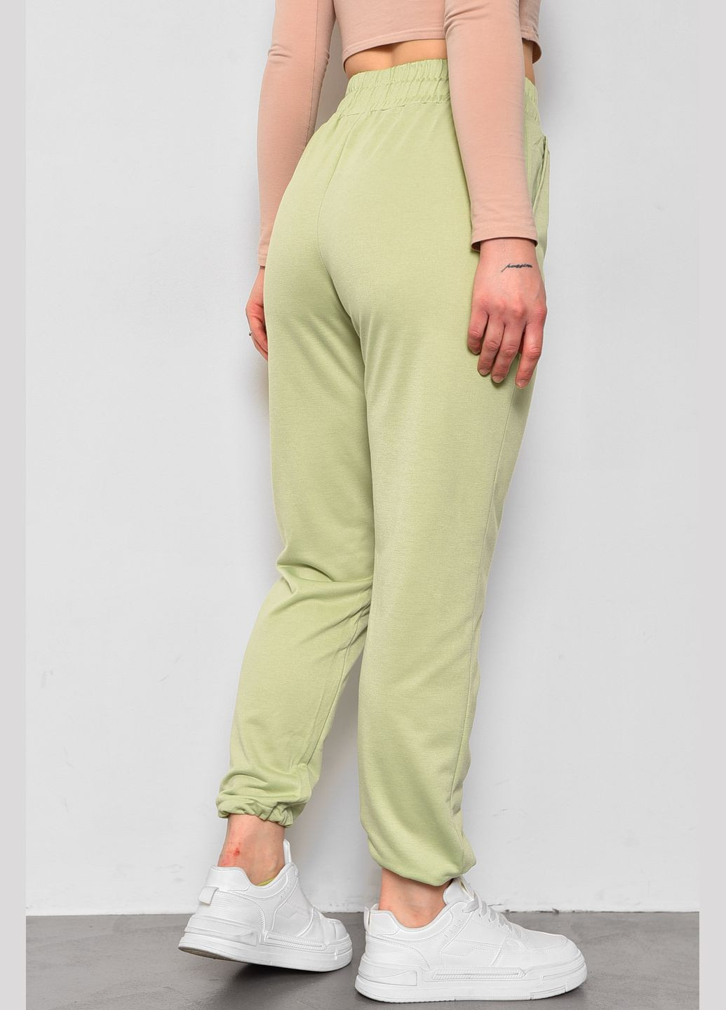Спортивные штаны женские салатового цвета Let's Shop (286761500)