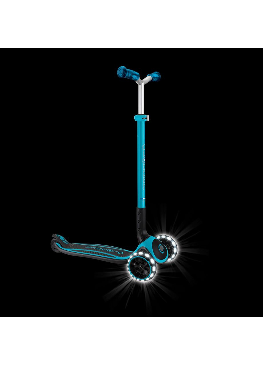 Самокат ACE аква колеса з підсвіткою від 3-х років до 100кг 3 колеса () Globber 667-100 (363820494)