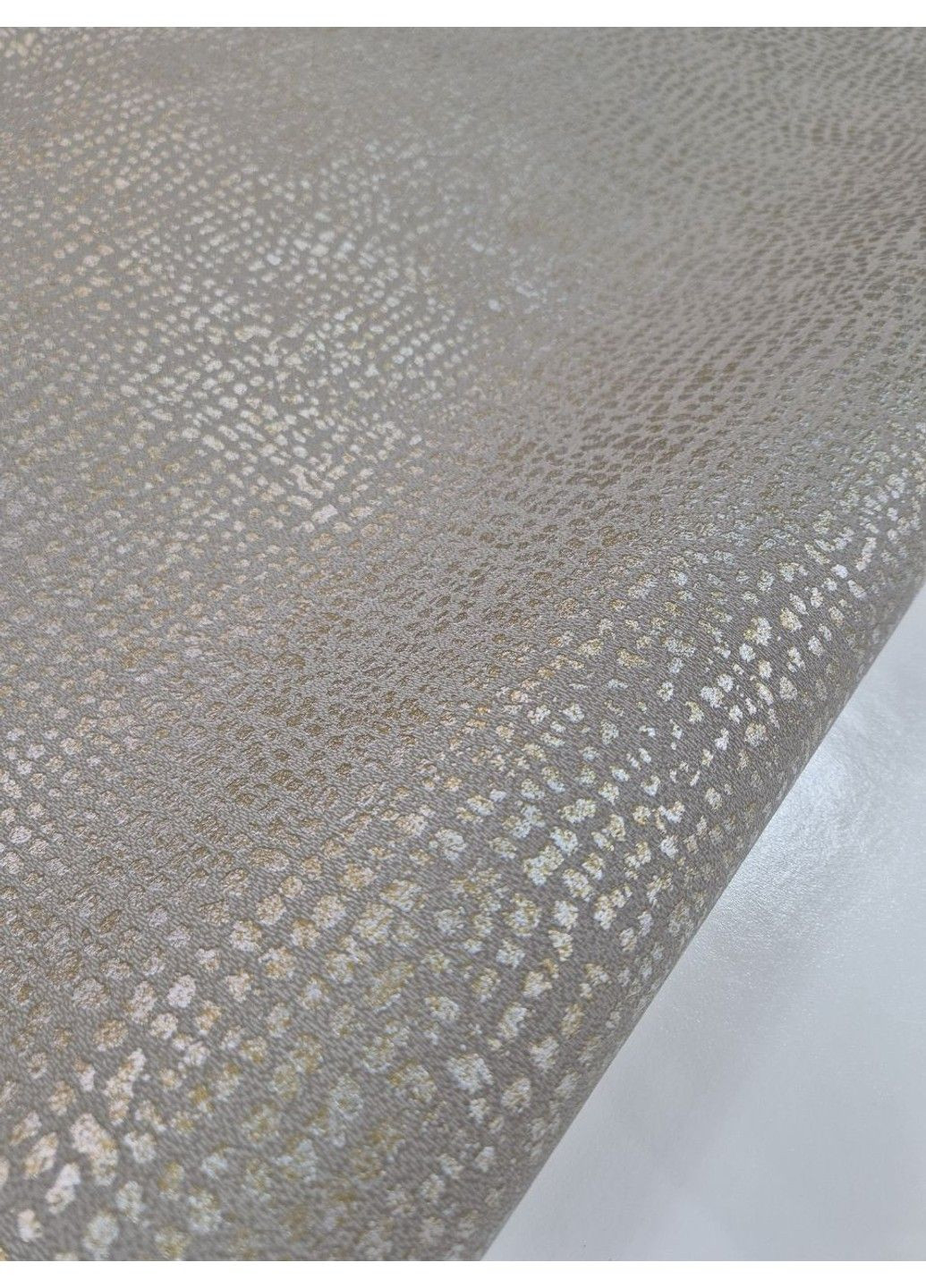 Шпалери вінілові 10.05 × 1.06 м 31357, кавові, золотисті для спальні, вітальні, кухні, коридору MARBURG (340275595)