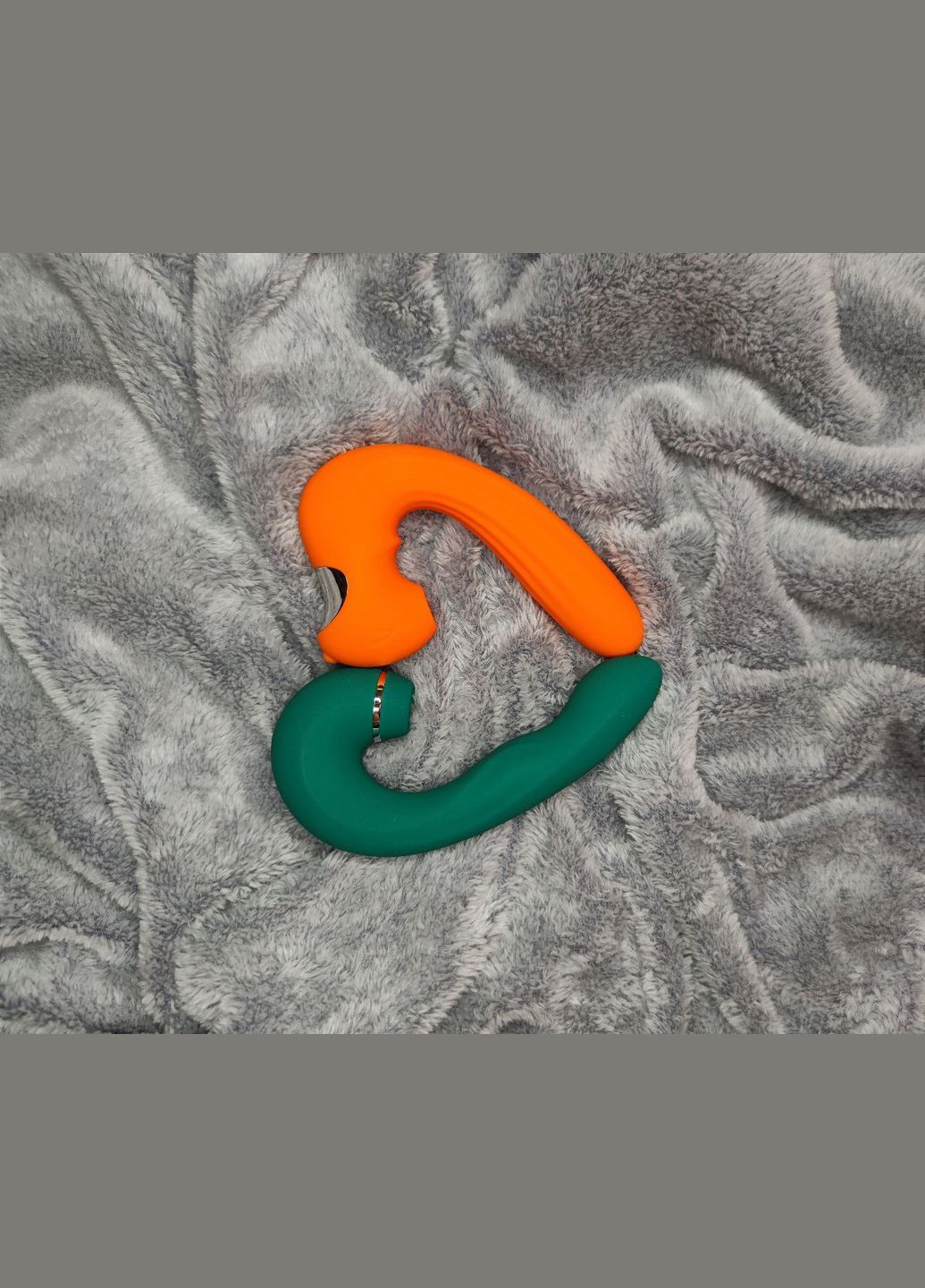 Вибратор двойной стимуляции Kissen Siren с вакуумом и вибрацией, зеленый Chisa (332201449)