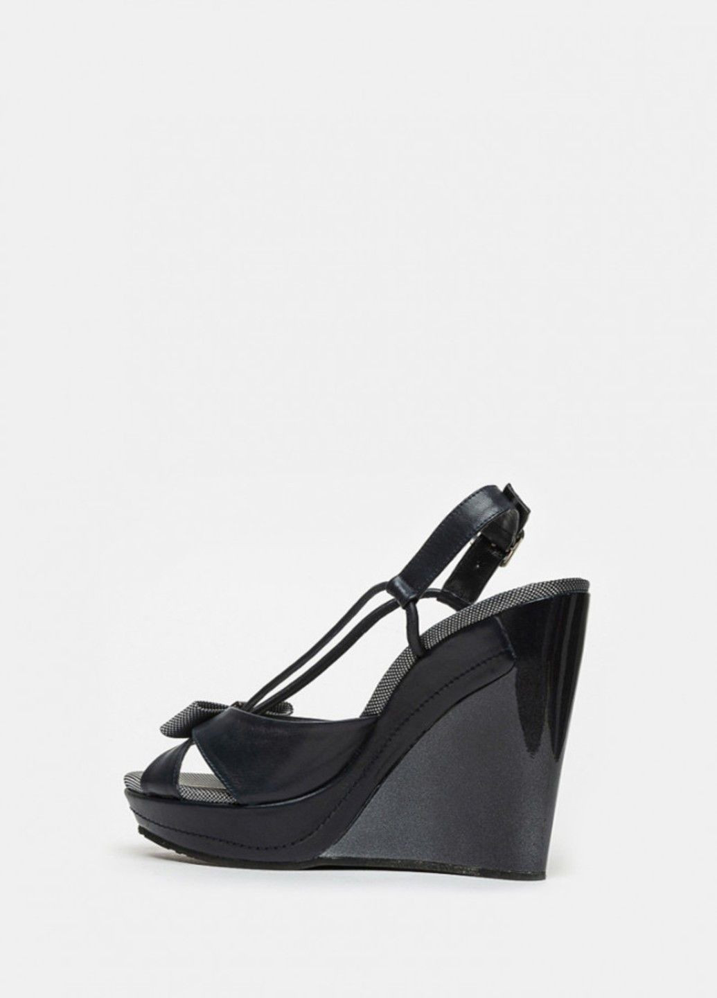 Синие босоножки Genuin Vivier