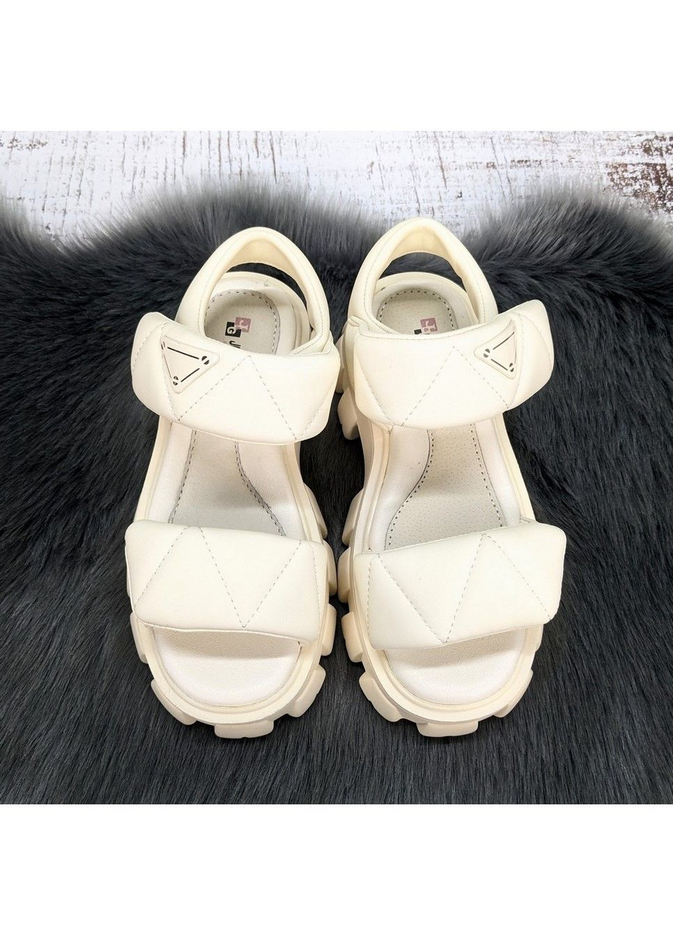 Молочные босоножки сандалии детские для девочки Jong Golf