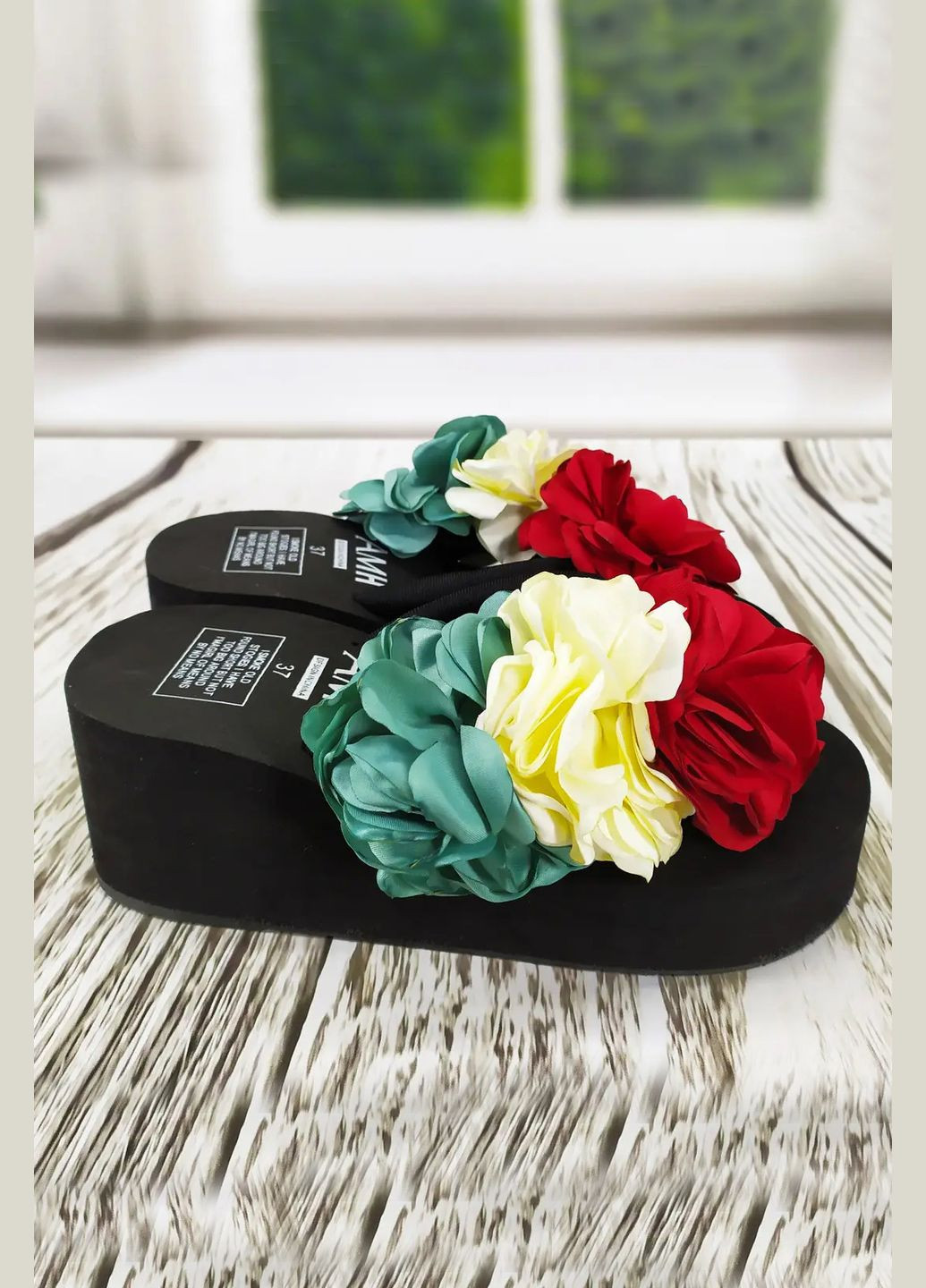 Черные вьетнамки женские черного цвета с цветочным принтом Let's Shop