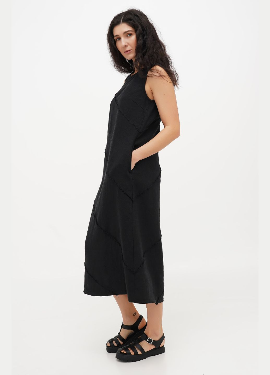 Черное длинное льняное платье без рукавов с карманами однотонное фем. желтый, р.54, код 0443/54/163 ГАЛЕРЕЯ ЛЬОНУ