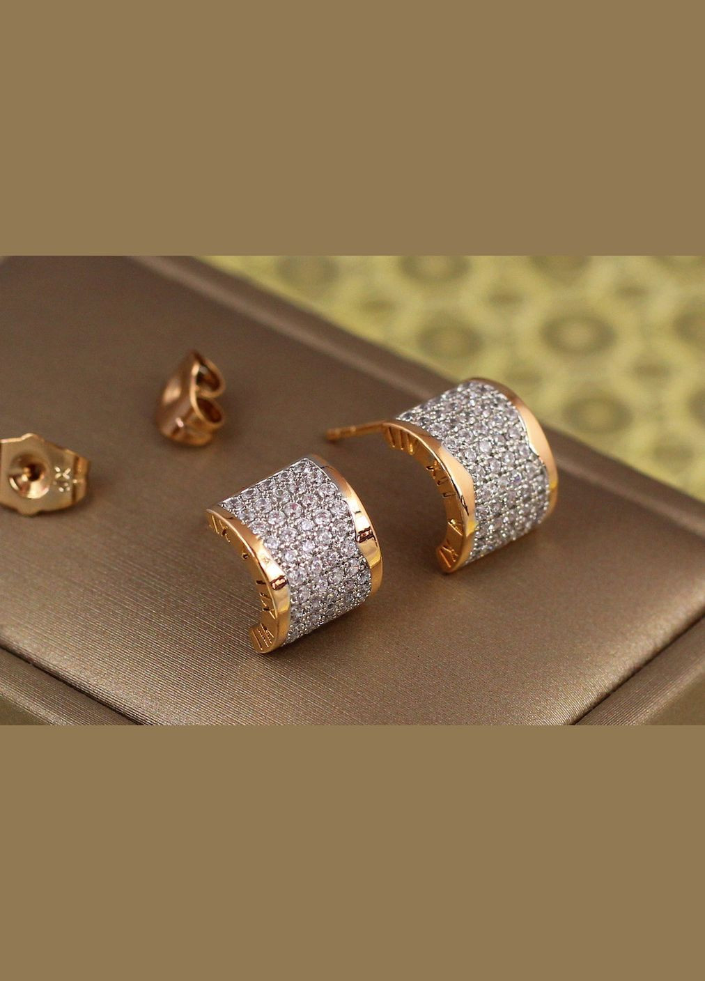 Сережки гвоздики бомонд з родієм 12 мм золотисті Xuping Jewelry (316433998)