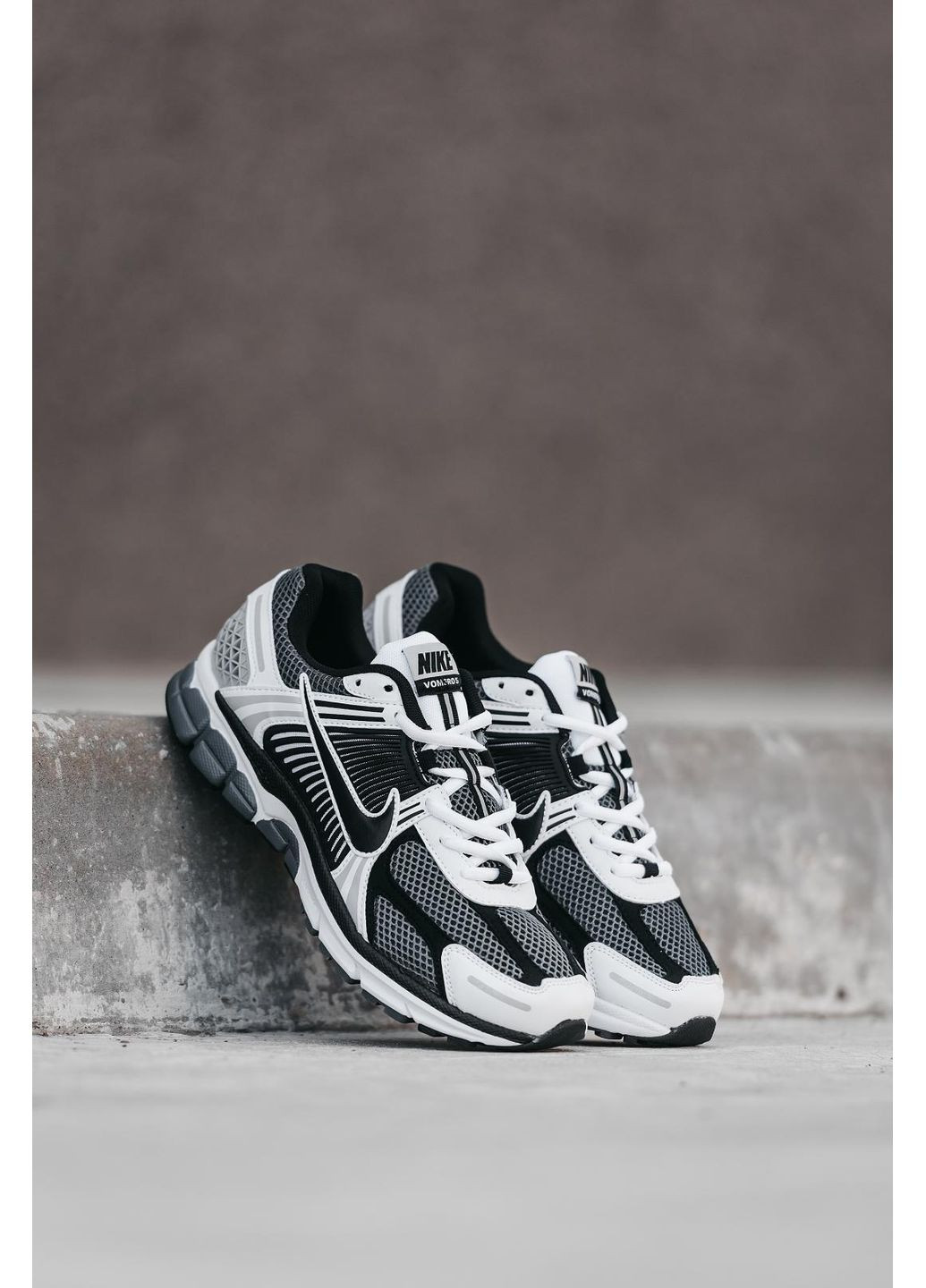 КРОСІВКИ ЖІНОЧІ NIKE ZOOM VOMERO 5 BLACK WHITE V2 НАЙК АІР ЗУМ ВОМЕРО 5 No Brand чорні демісезони (369392469)