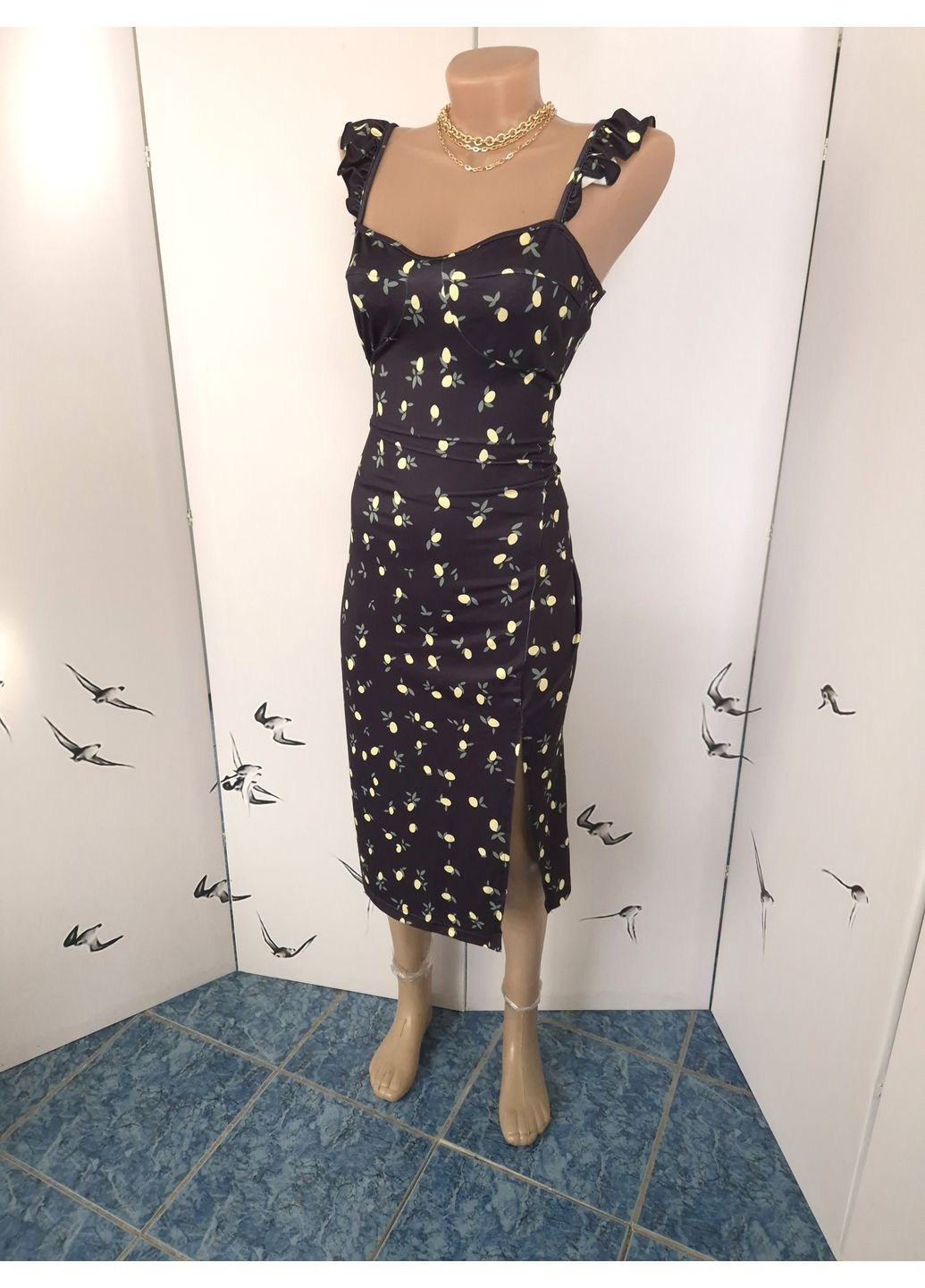 Черное повседневный платье сарафан женское стрейчевое с разрезом силуэтная D&N с цветочным принтом