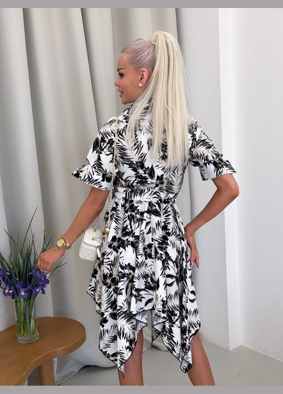 Белое повседневный женское ассиметричное платье клеш Україна с цветочным принтом