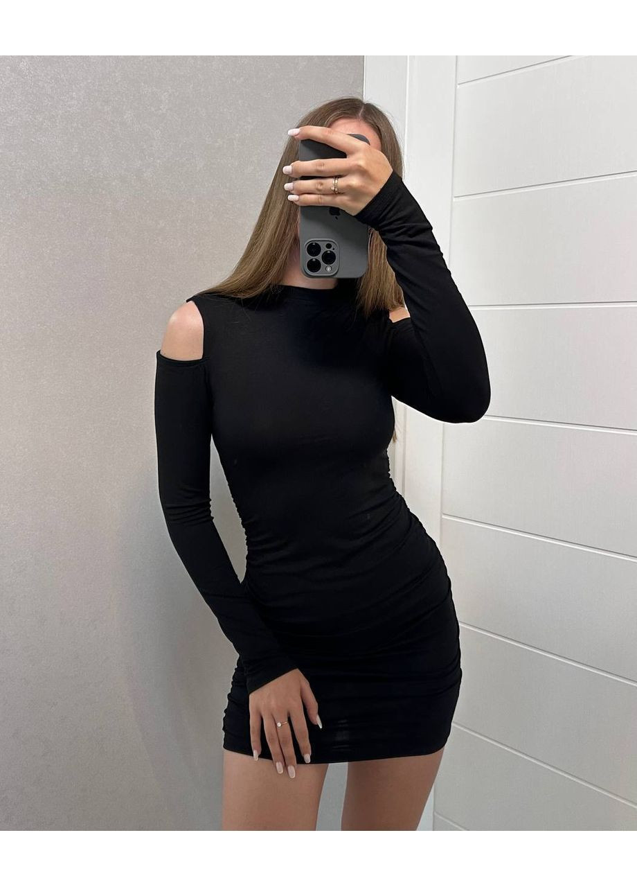 Чорна святковий жіноча сукня з віскози з вирізом на плечах та затяжками — заміри в описі силуетна DK/DL Мода без кордонів однотонна