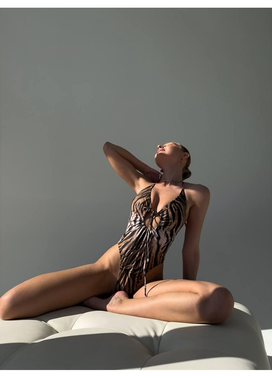 Комбинированный летний купальник тигровый бифлекс с завязками и глубоким вырезом / женский купальник анималистический с высокой посадкой, бифлекс No Brand