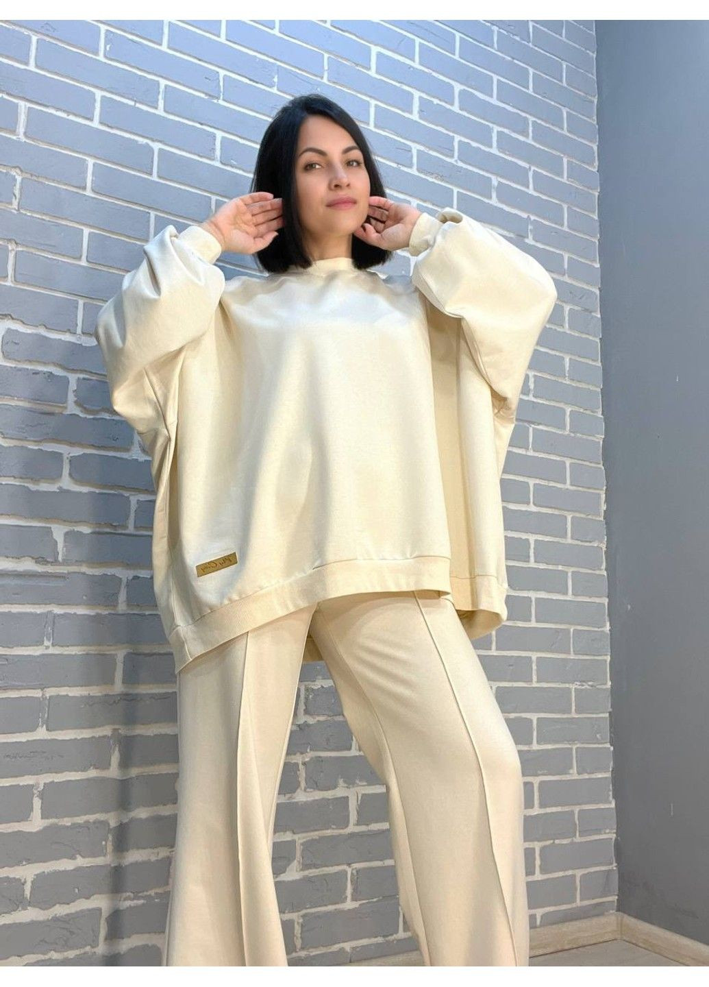 Костюм жіночий MY CITY 3044-8286 світшот широкий оверсайз та брюки палаццо зі стрілкою No Brand (313453265)