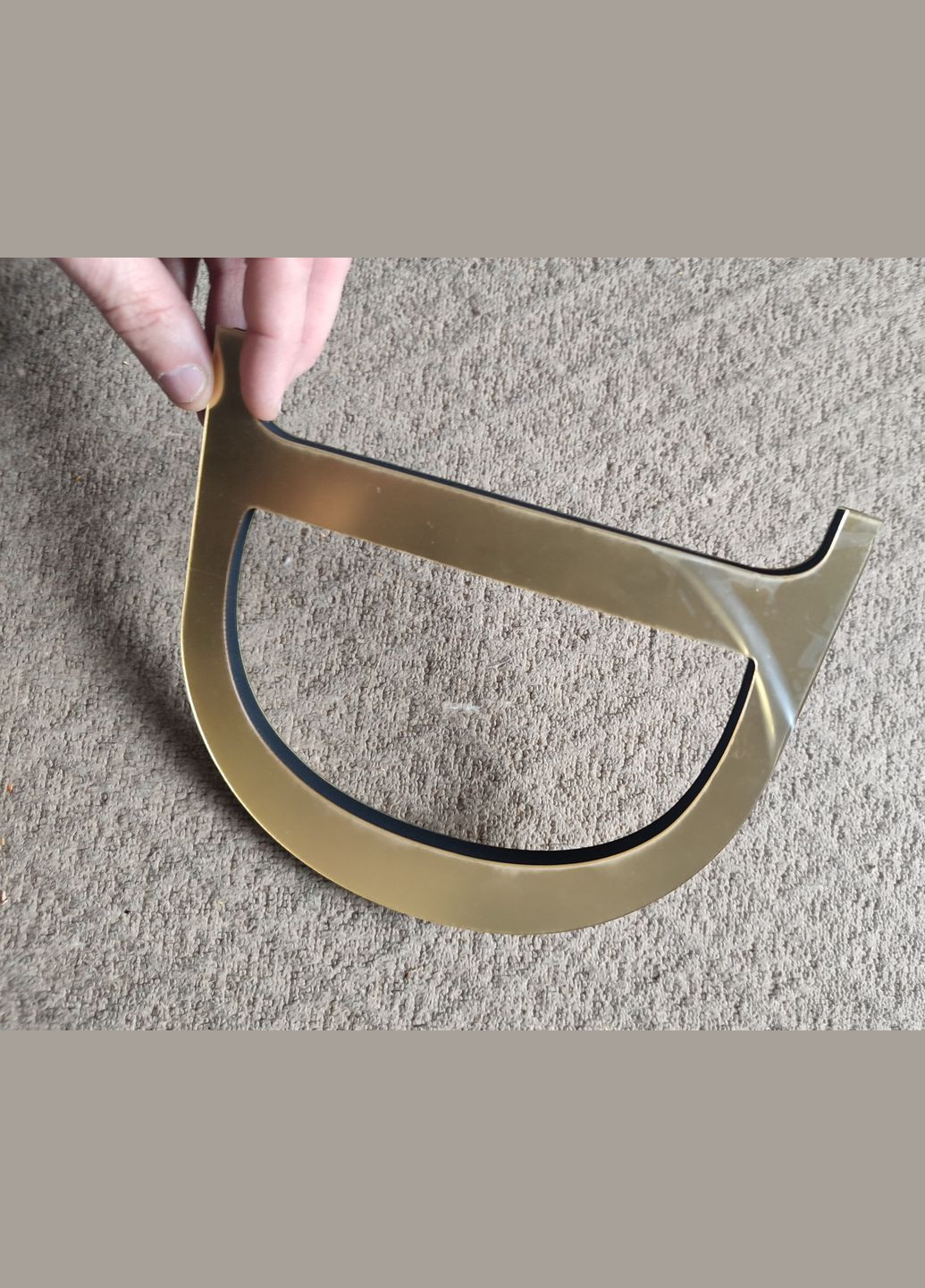 3D Зеркальна золотая буква D наклейка 20 см высота No Brand (302242605)