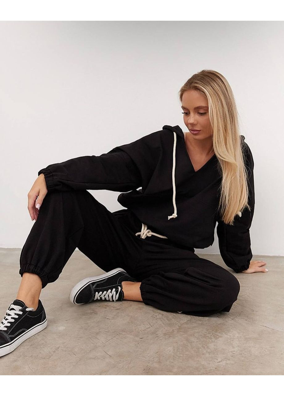 Жіночий спортивний костюм з худі та штанами Україна (352261714)