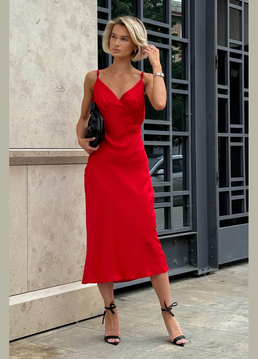 Красное кэжуал, вечернее изящное платье меди на бретелях Jadone Fashion однотонное
