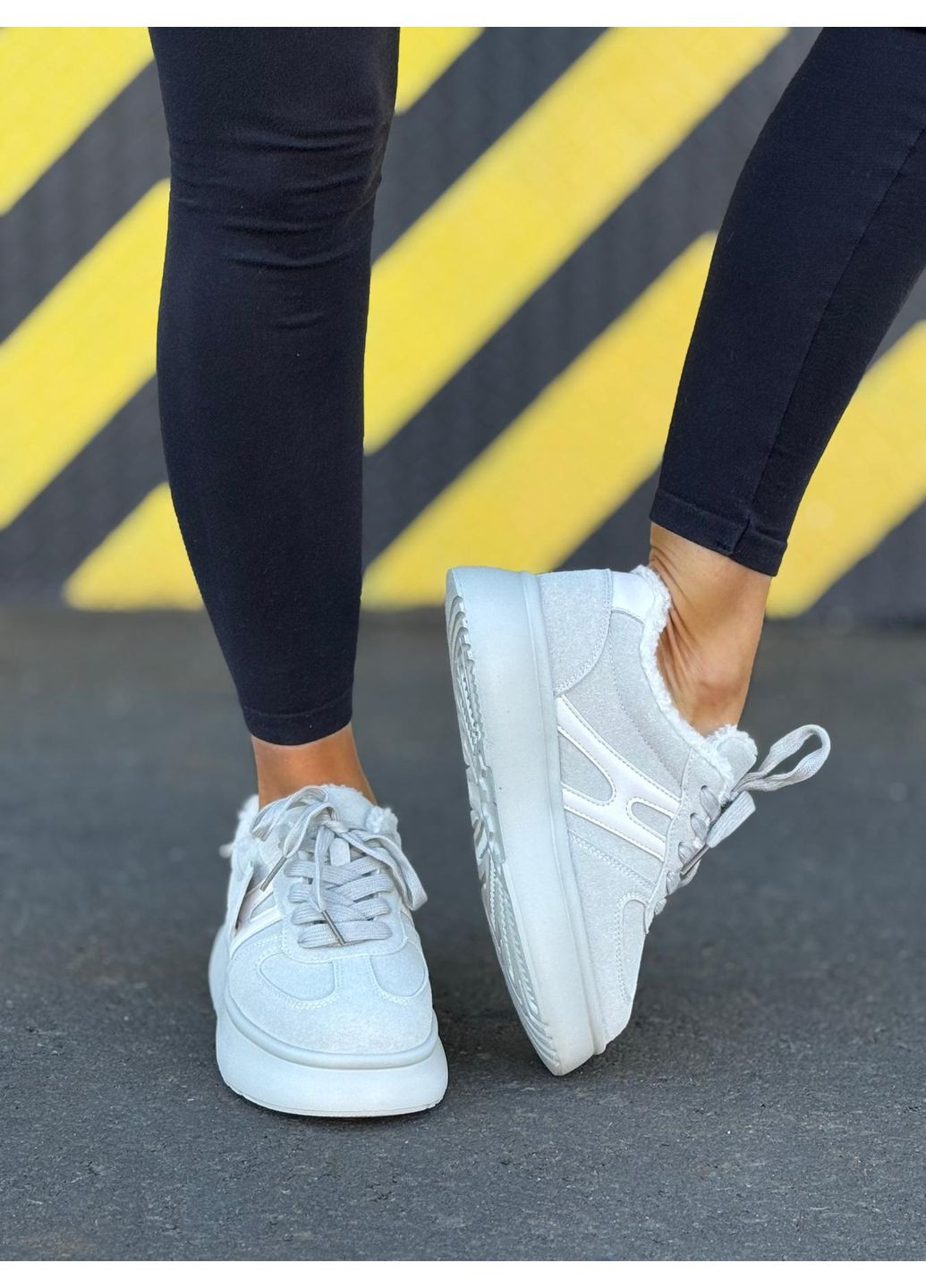 Жіночі кросівки натуральна замша на високій платформі світло сірі теплі зимові кеди на хутрі No Brand сірі зими (366666074)