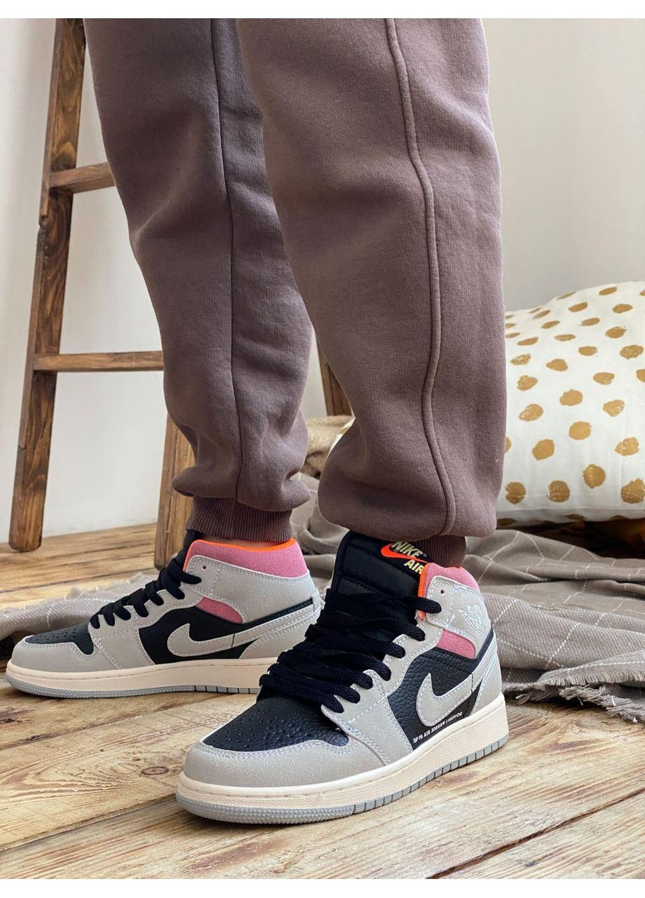 Серые демисезонные кроссовки мужские nike air jordan 1 retro grey crimson найк аир джордан No Brand