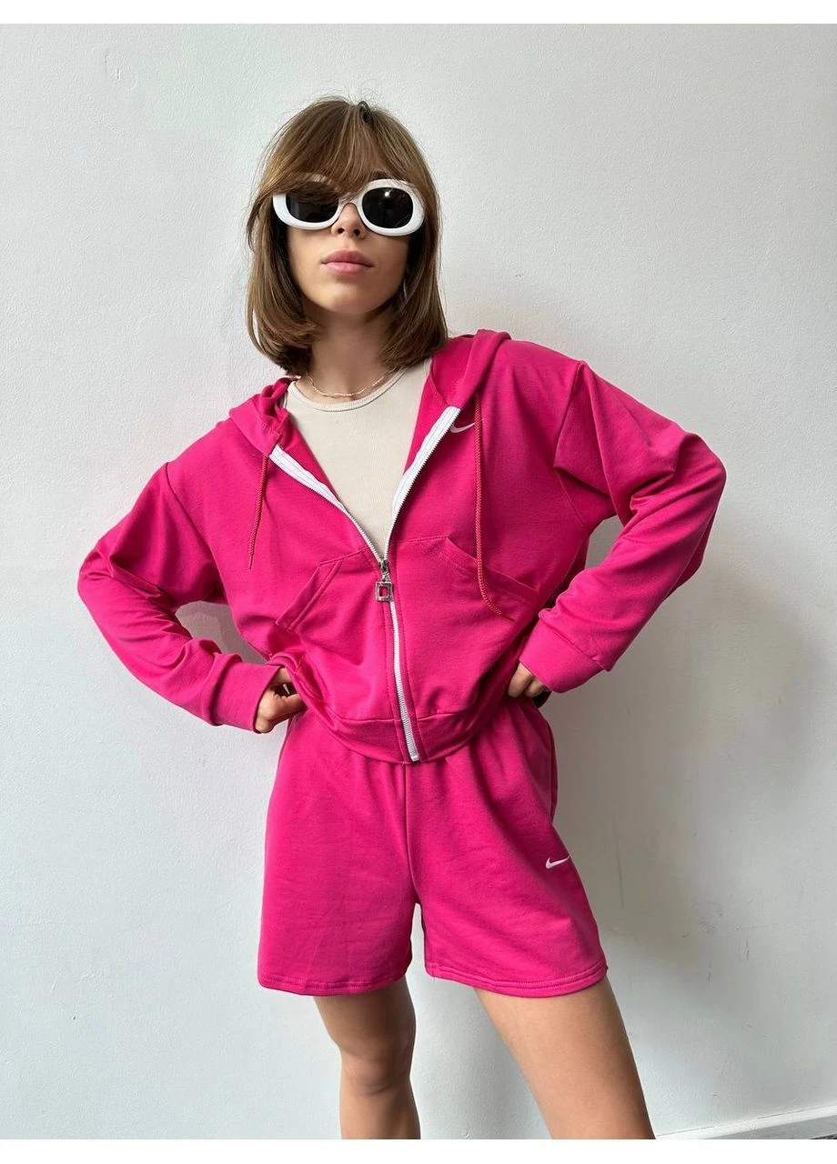 Жіночий костюм з укороченим худі та шортами MonCher (402324772)
