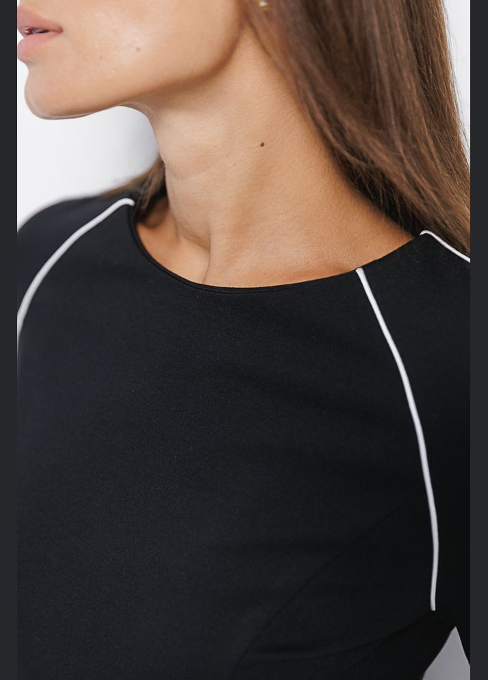 Чорна коротка сукня з трикотажу Arjen