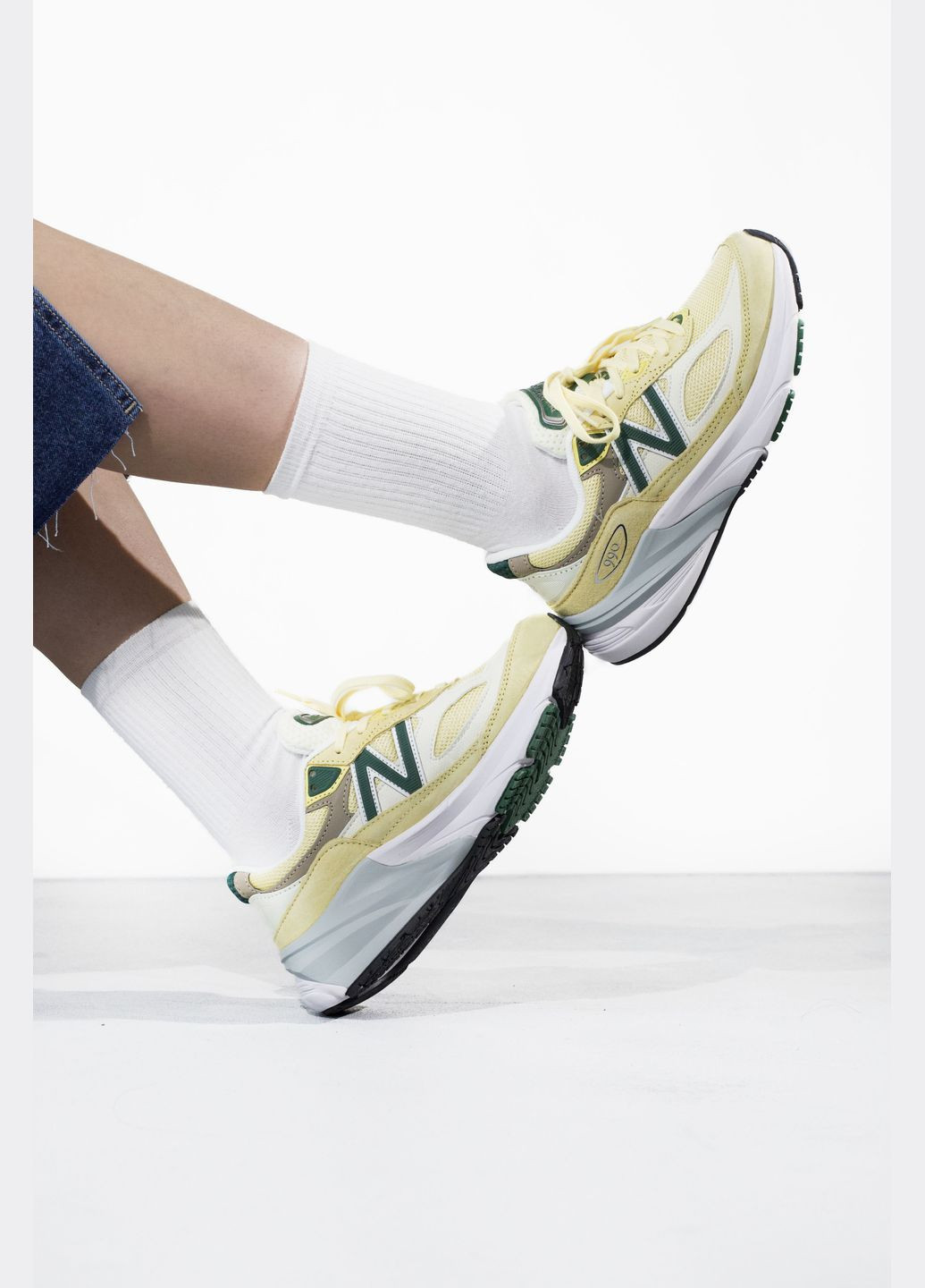 Кросівки жіночі і чоловічі New Balane 990 v6 yellow white | Нью Беланс 990 в6 жовті білі No Brand жовті демісезони (316663541)