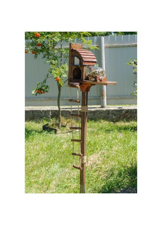 Кормушка для белок и бурундуков на ножке Башня No Brand (362210008)