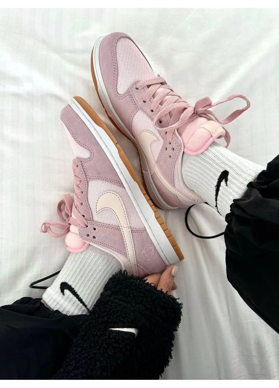 КРОССОВКИ ЖЕНСКИЕ NIKE SB DUNK LOW TEDDY BEAR PINK НАЙК СБ ДАНК РОЗОВЫЕ No Brand розовые демисезоны (392021219)