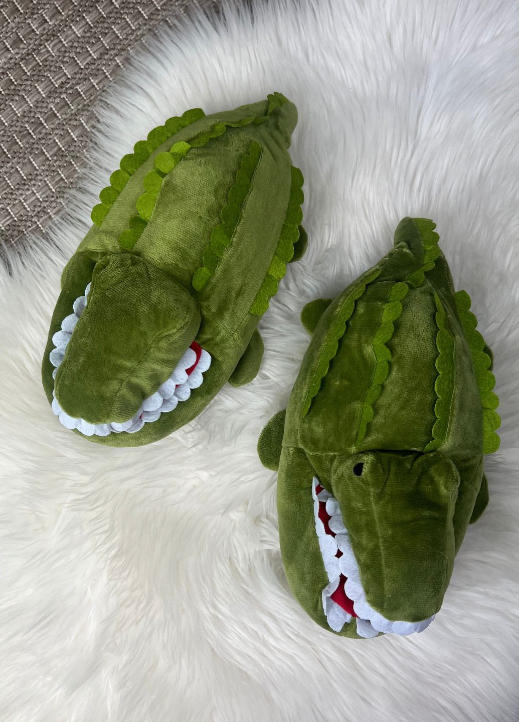 Жіночі теплі капці-крокодили плюшеві з антиковзною підошвою My Kigu (367082643)