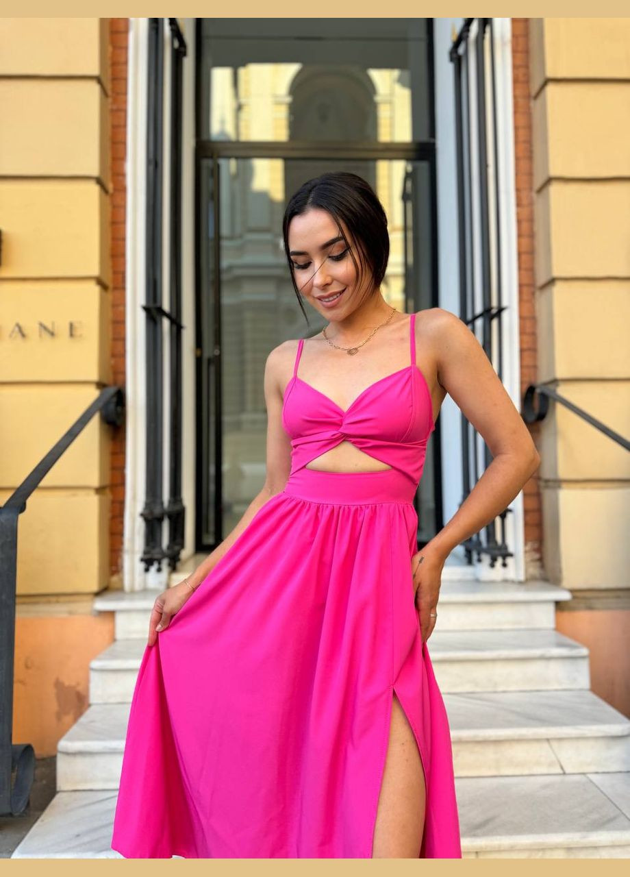 Малиновое красивое летнее платье без рукава с открытым декольте,малиновое платье-миди с разрезом от бедра из качественного софта No Brand однотонное