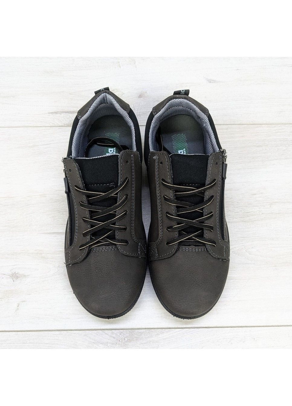 Коричневые демисезонные кроссовки мужские демисезонные эко-кожа Paolla