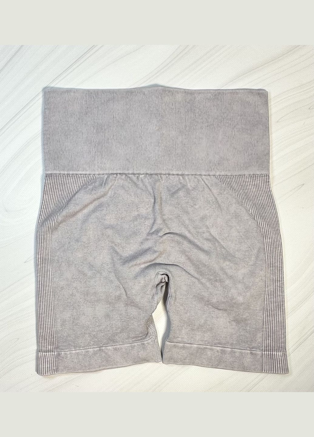 Комплект для фитнеса (спортивный костюм) с имитацией джинса, топ и шорты. No Brand (338379088)