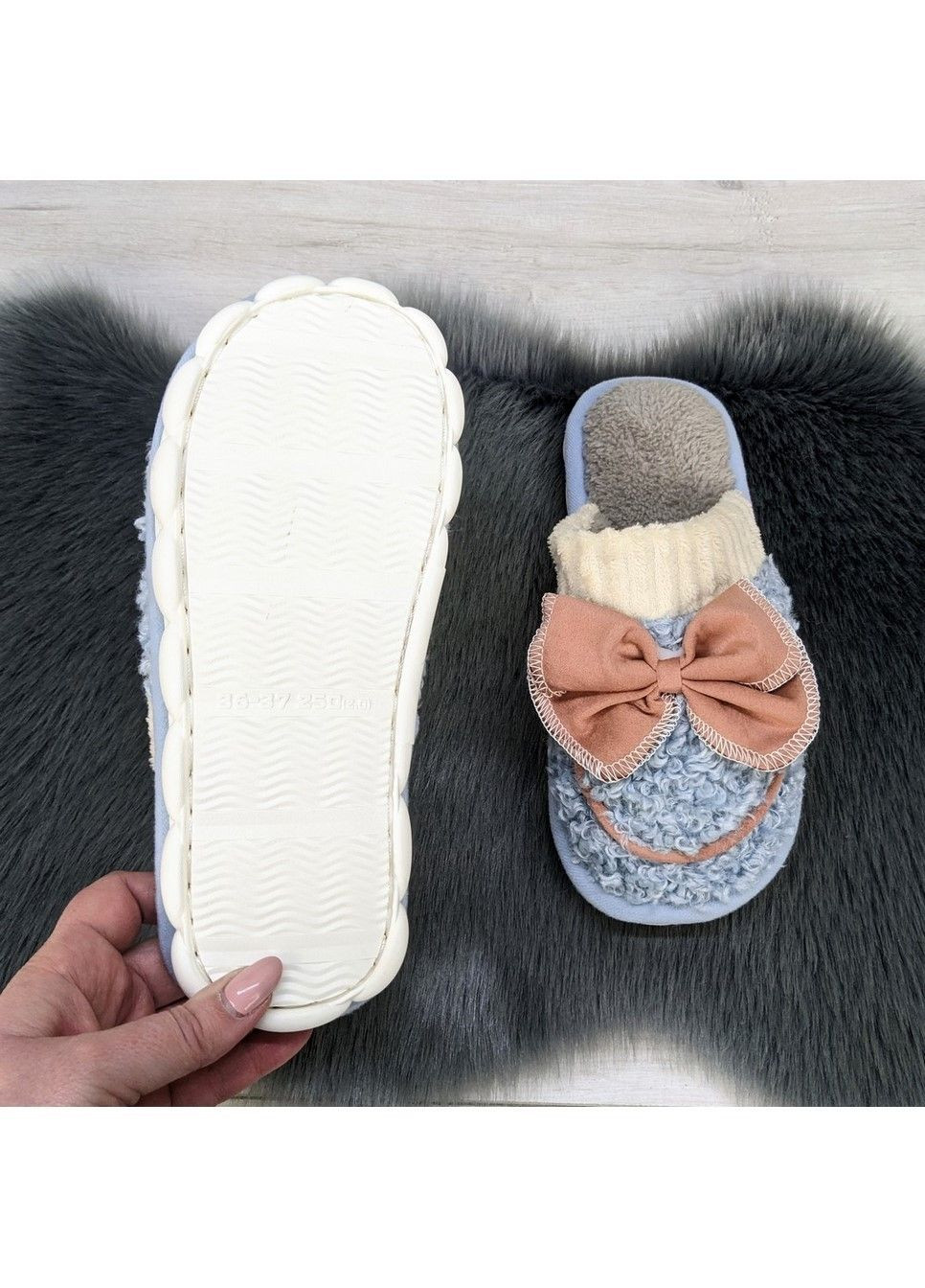 Голубые тапочки женские домашние меховые с бантиком Fashion