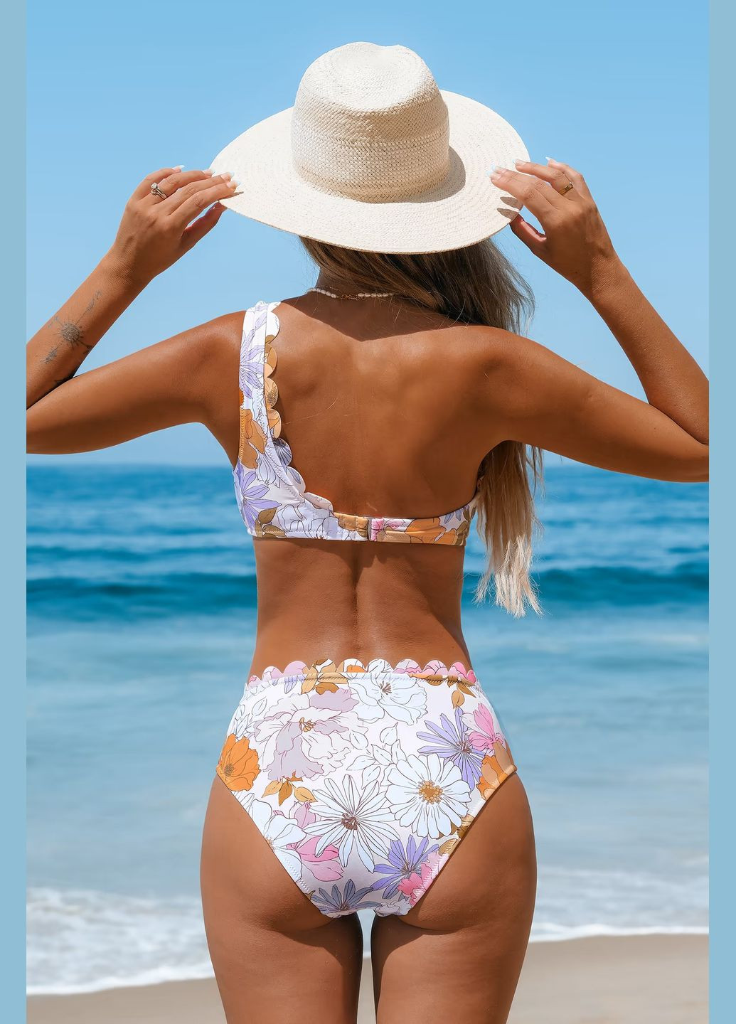 Цветные купальные трусики с цветочным принтом CUPSHE