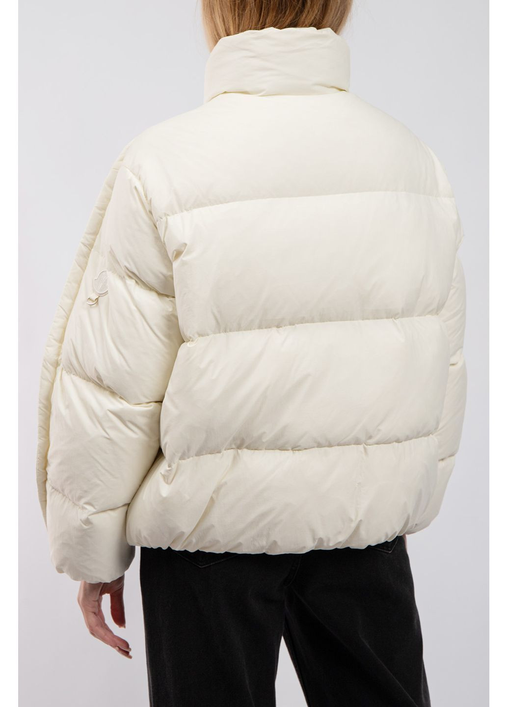 Молочний зимній Пуховик Moncler