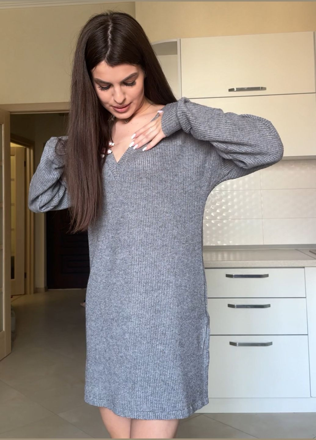 Тепла зручна жіноча туніка з Vвирізом сіра You Best (302437682)