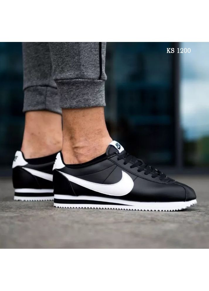 Черные демисезонные кроссовки мужские nike cortez black and white найк кортез No Brand
