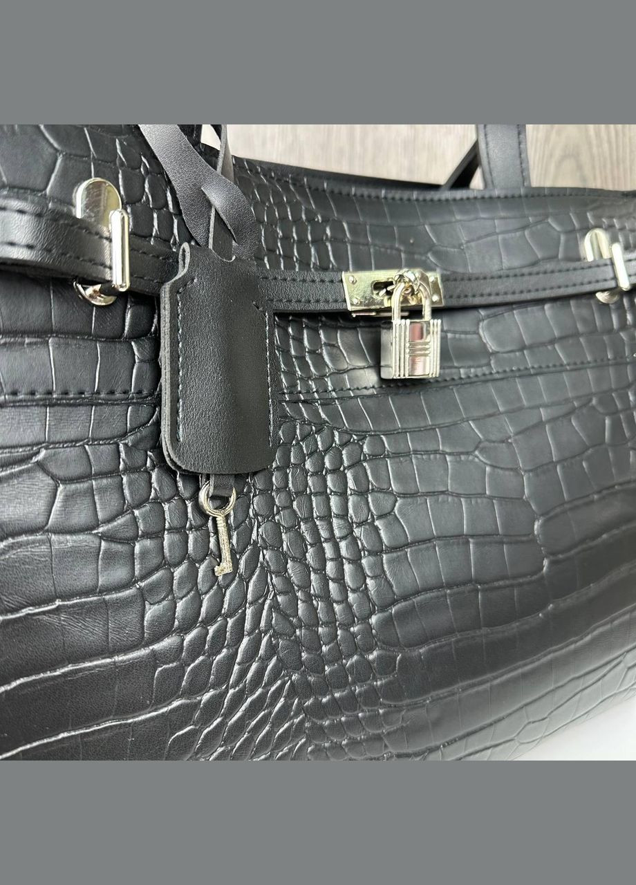 Велика жіноча сумка під рептилію з декоративним замком на чорне плече (sku_1404) No Brand (330576688)