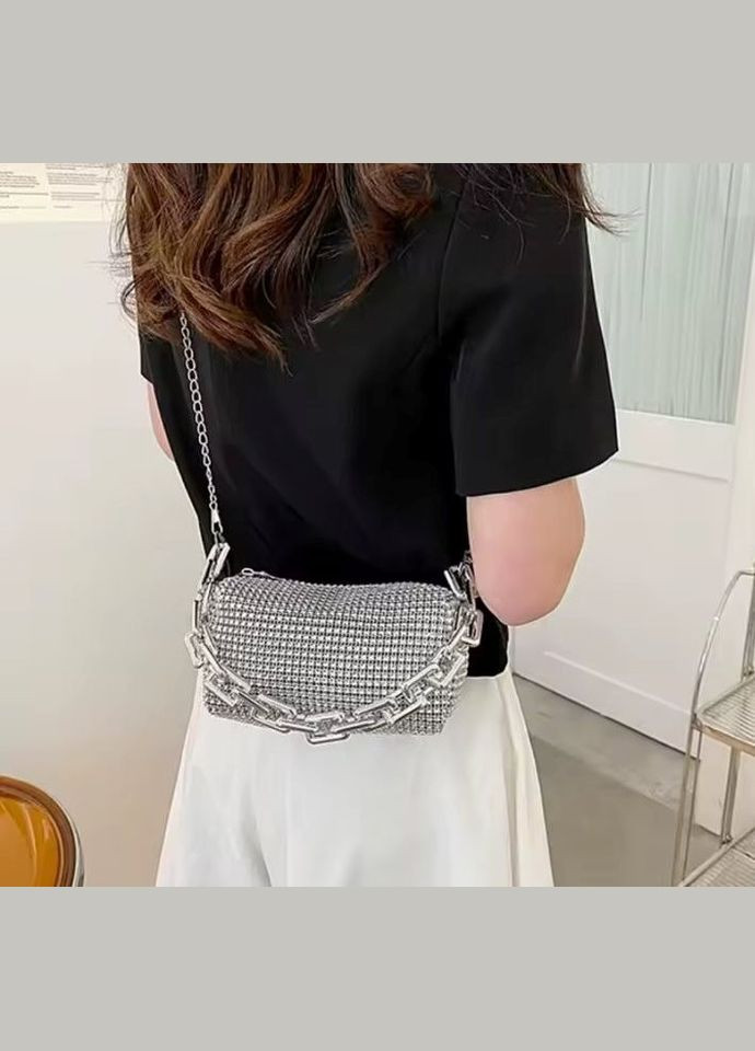 Женская стильная мини сумочка серебристая со стразами вечерняя прогулочная через плечо No Brand (317921464)