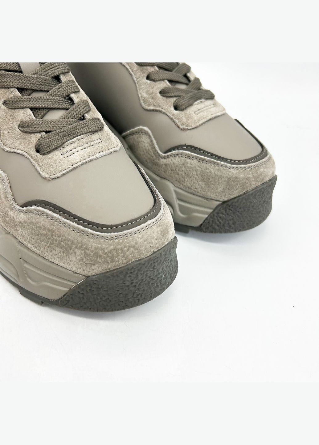 Сірі осінні кросівки (р) замша/шкіра 0-1-1-01h-b-8053-2 Lifexpert
