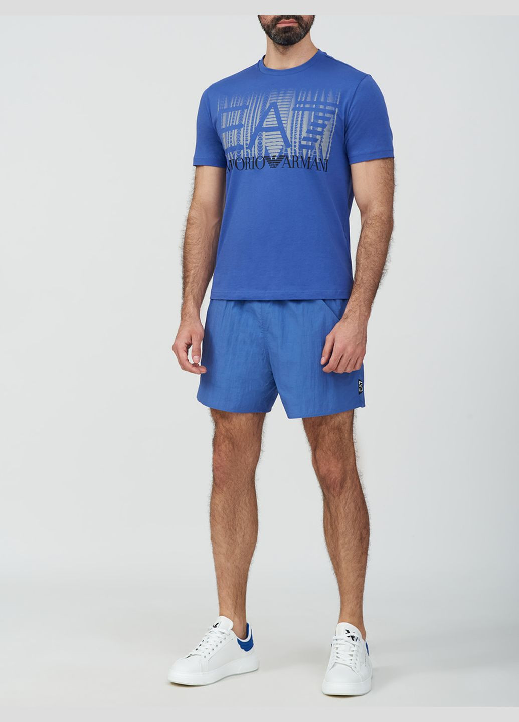 Синяя футболка EA7