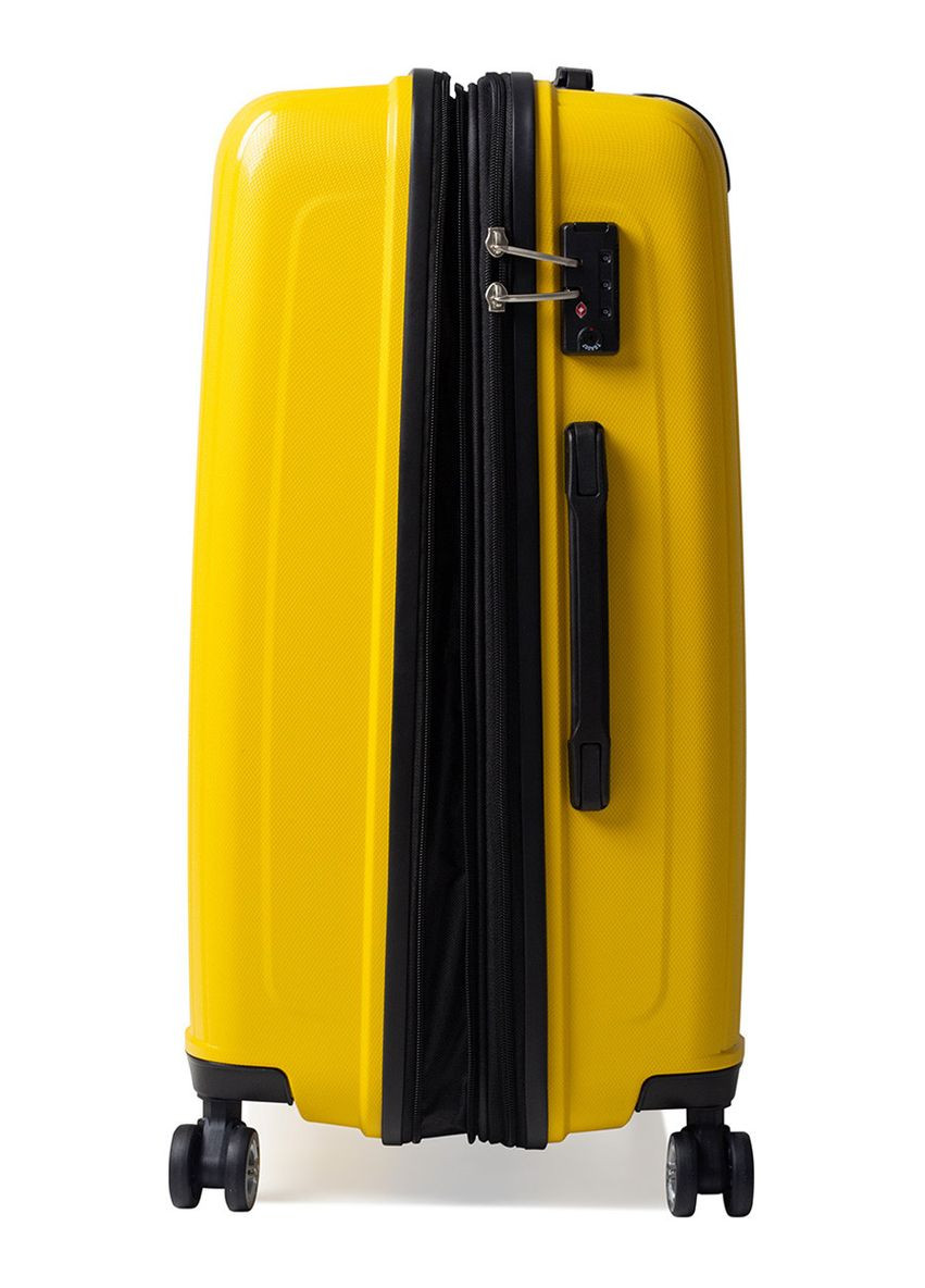 Чемодан средний M полипропилен жёлтый 68х47х33+5/102л/3.9кг/ 241 AIRTEX (324801633)