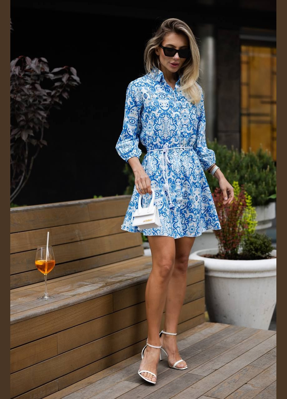 Блакитна кежуал сукня-сорочка з візерунком та поясом сукня-сорочка MonCher