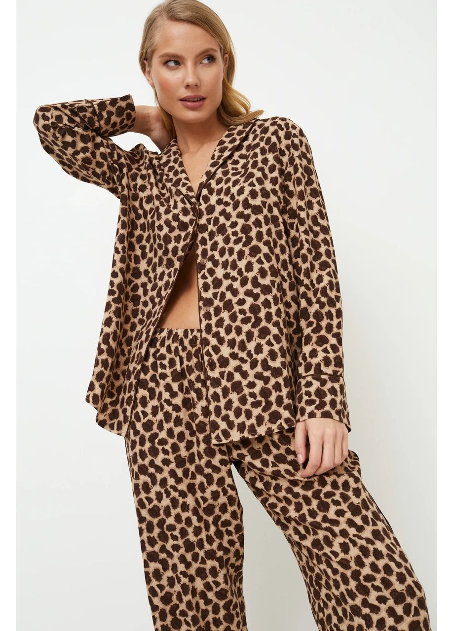 Коричнева всесезон піжама для дому у леопардовому принті susan pajama long Aruelle